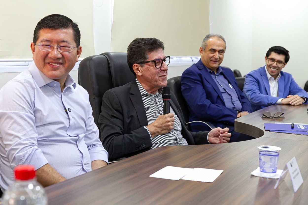 refeitura de Diadema, comandada por Taka Yamauchi,  e a Faculdade de Medicina do ABC (FMABC) firmaram, na manhã desta quarta-feira (10/09), um Termo de Cooperação Técnica