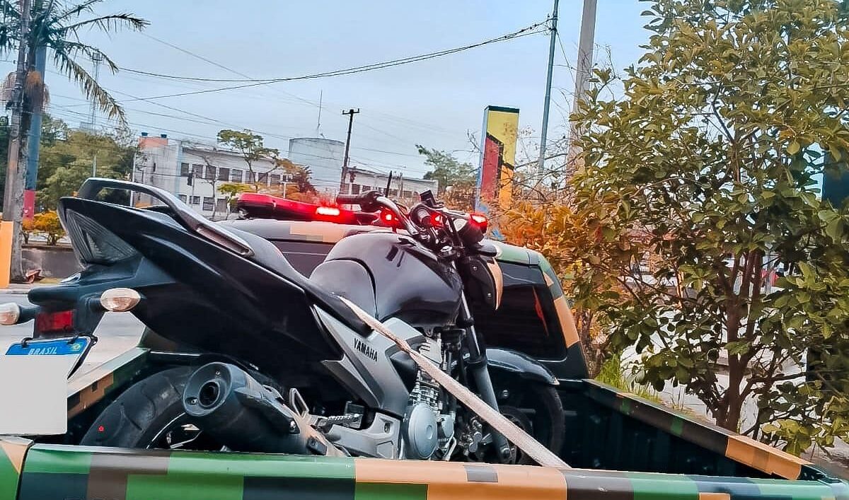 Ação contou com apoio da ROMU e resultou na devolução do veículo ao proprietário, que agradeceu à corporação pela eficiência e atendimento