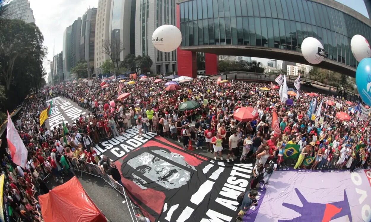 Foram registrados atos nas ruas de grandes cidades como Salvador, Recife, Natal e Belo Horizonte, Brasília, São Paulo e Rio de Janeiro