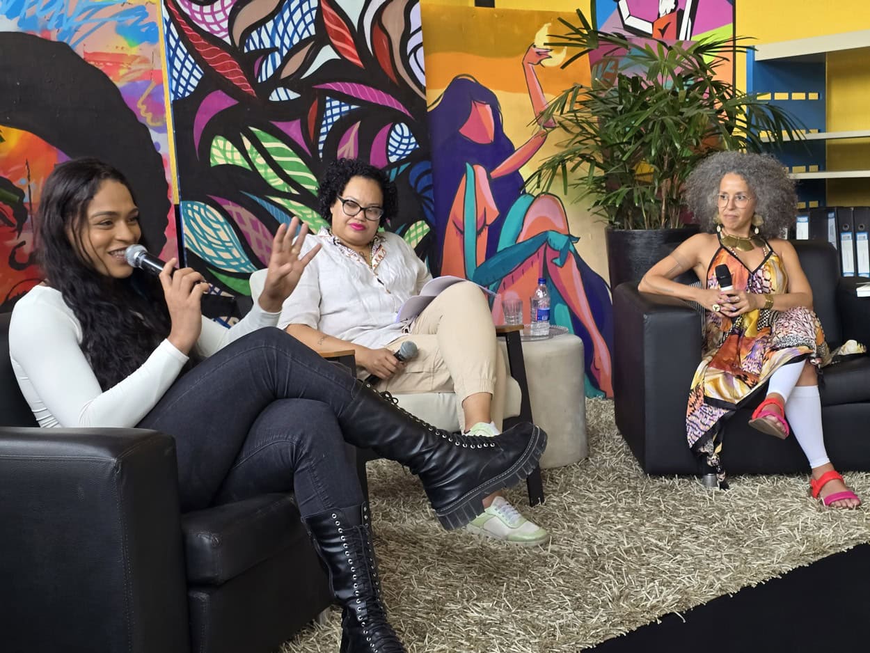 Mesa Literária sobre o protagonismo feminino na música e literatura com curadoria de Luiza Romão foto: Fernando Coutinho/PMETRP