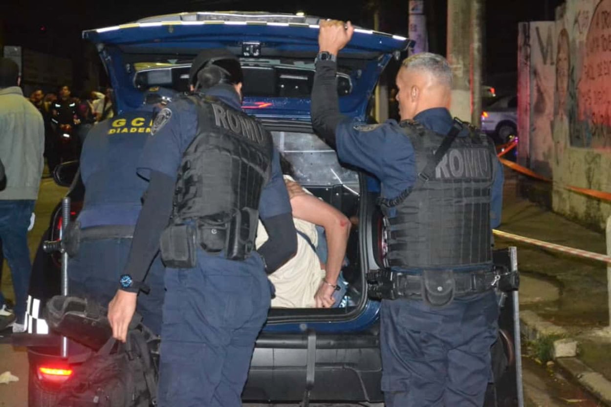 Um dos integrantes do movimento foi detido pela GCM. 