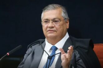 ministro Flávio Dino, do Supremo Tribunal Federal (STF), também votou nesta terça-feira pela condenação do ex-presidente Jair Bolsonaro