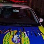 Próximo ao homem, foram localizadas ferramentas geralmente utilizadas em furtos de fios