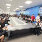 Alunos conheceram toda a estrutura do Smart Sanca, as estações de trabalho, o conceito de atuação integrada de GCM, Defesa Civil, SEMOB e das forças de segurança como Polícia Militar e Polícia Civil