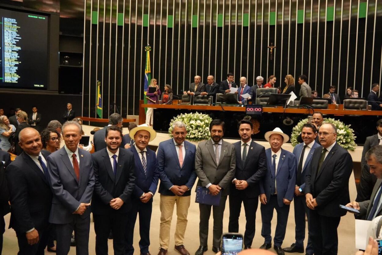 Gilvan celebra promulgação da PEC 66 e destaca alívio de R$ 90 milhões anuais para Santo André