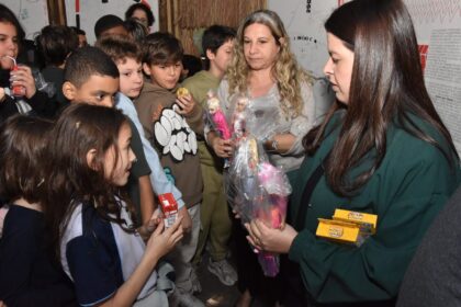 Primeira-dama Jessica Roberta promove experiências culturais e esportivas a 120 crianças de instituições parceiras do Fundo Social