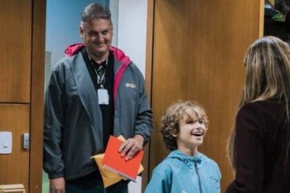 São Bernardo homenageia servidor Fernando Bonísio e dá seu nome ao Gabinete do Prefeito Mirim