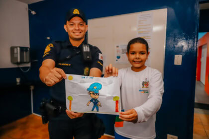 Ação da GCM na Dese fortalece a prevenção e o vínculo com a comunidade, em exemplos como o da aluna Helena, que transformou admiração em gestos de carinho pelos agentes