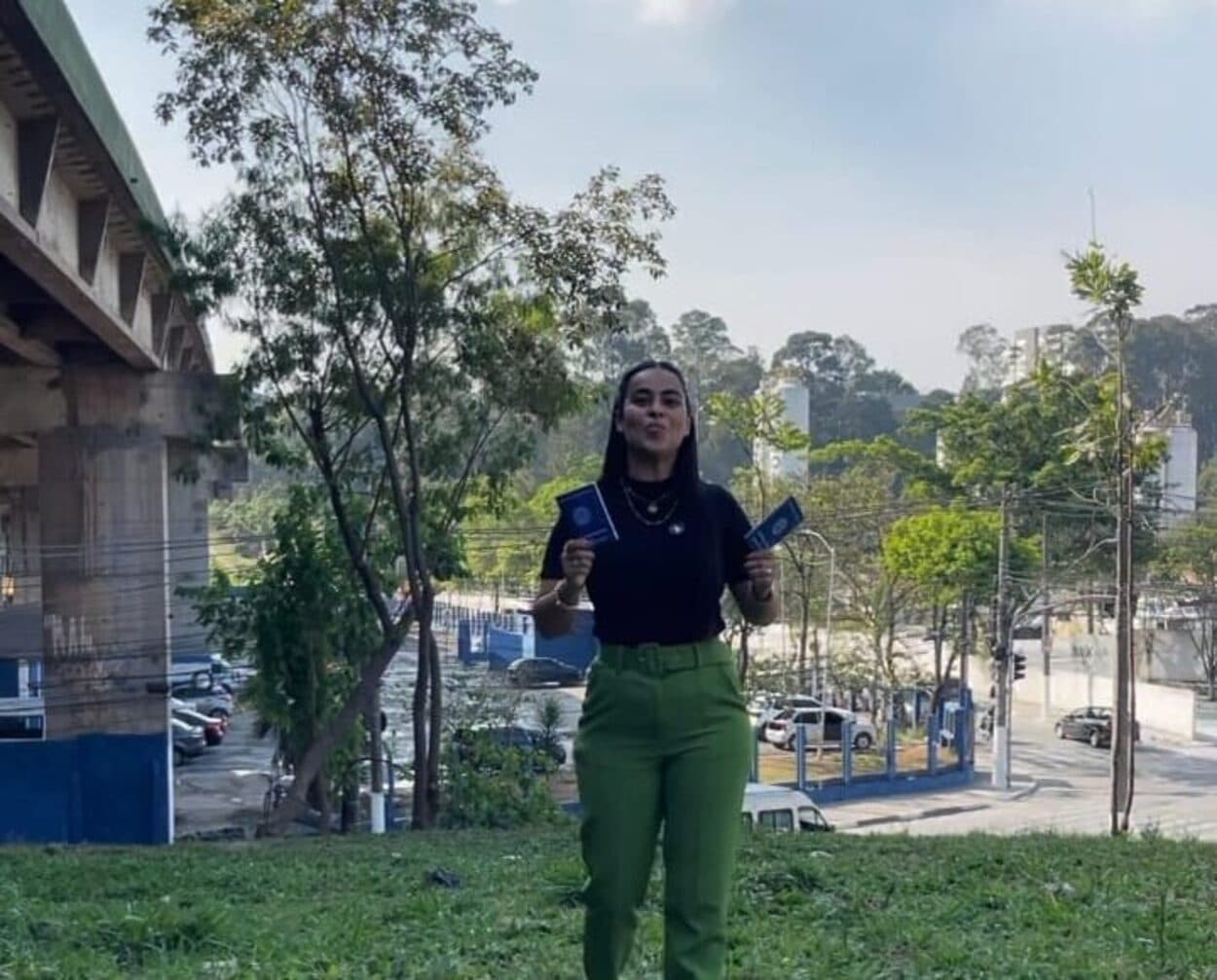 Não espere dinheiro cair da ponte, diz vídeo da Prefeitura de Diadema ao anunciar empregos