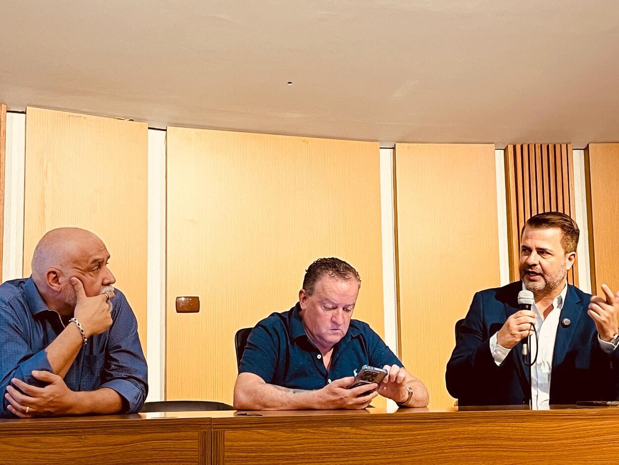 Sehal participa de reunião na Câmara de São Bernardo sobre casos de bebidas adulteradas; Presidente Beto Moreira defende bares e restaurantes regulares  