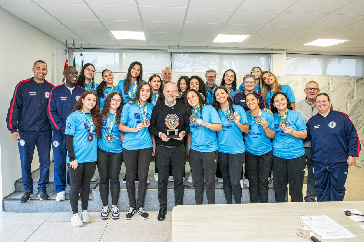 Prefeitura de São Caetano celebra conquista inédita do handebol feminino no Brasileiro Juvenil Interclubes