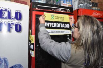 Procon, GCM e Vigilância Sanitária de Santo André realizam operação "De Olho no Copo"