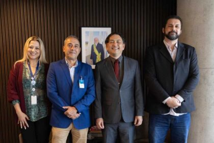 Guto Volpi liderou encontros com representantes do Sesi, da Frente Nacional de Prefeitas e Prefeitos e do Ministério do Trabalho