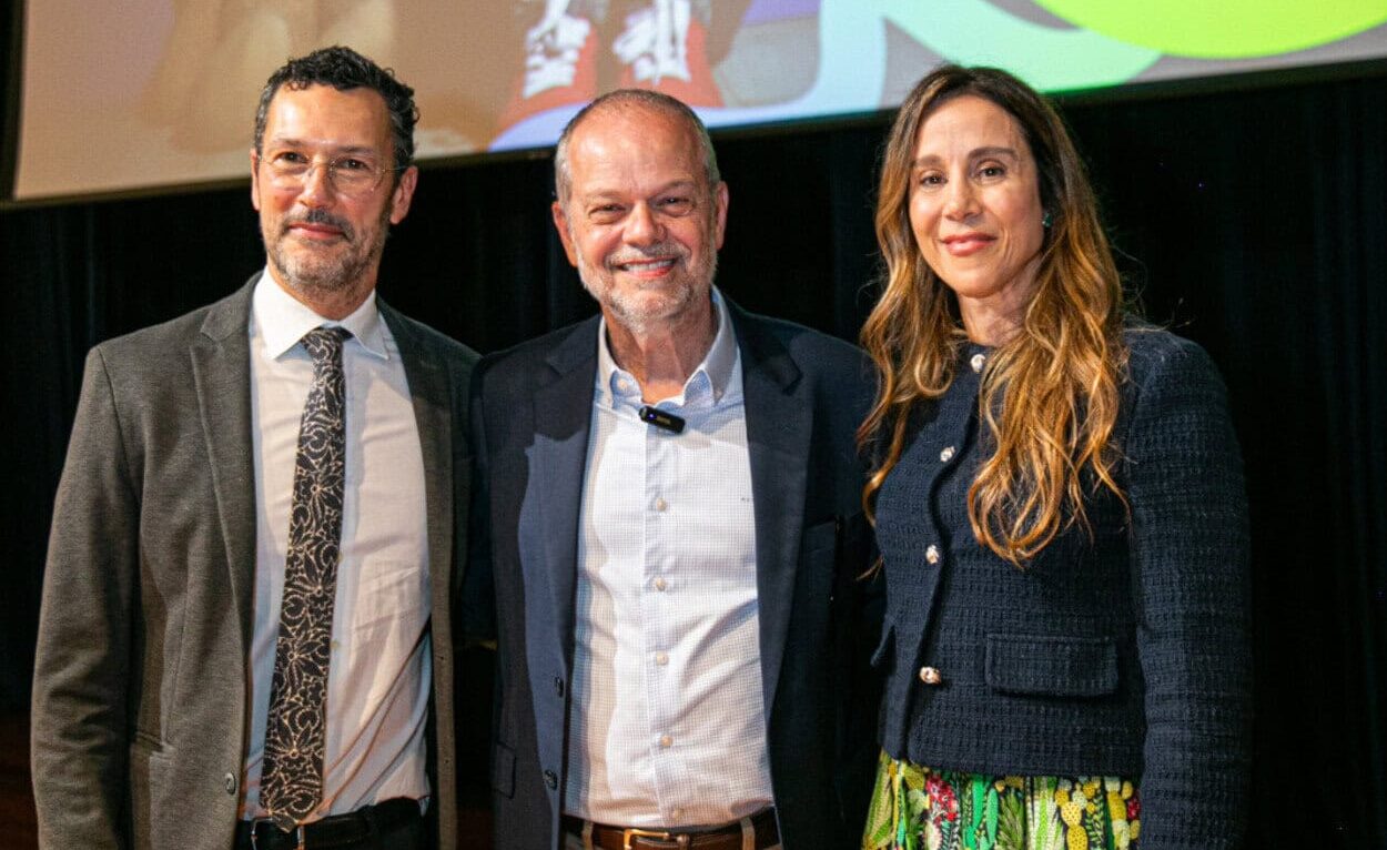 Juiz da Vara da Infância e Juventude de São Caetano, Eduardo Rezende Melo e a promotora de Justiça da Vara da Infância e Juventude de São Caetano, Janine Baldomero, participaram do evento junto com Tite