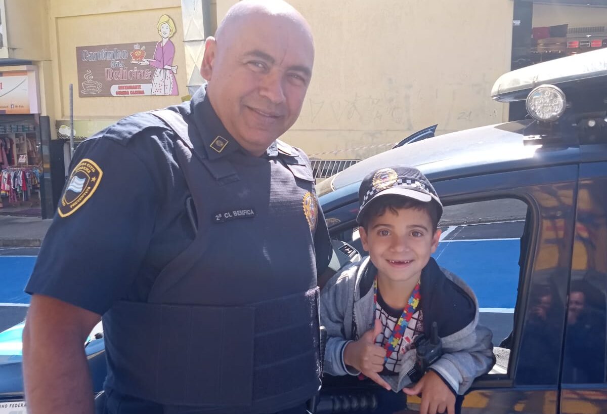 Fã da GCM, pequeno Cauã ganha presente inusitado no dia do aniversário