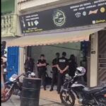 Entre os alvos da fiscalização estava a Adega do Braga, localizada na Rua da Evolução, 204, no Parque dos Químicos, bairro dos Alvarengas.