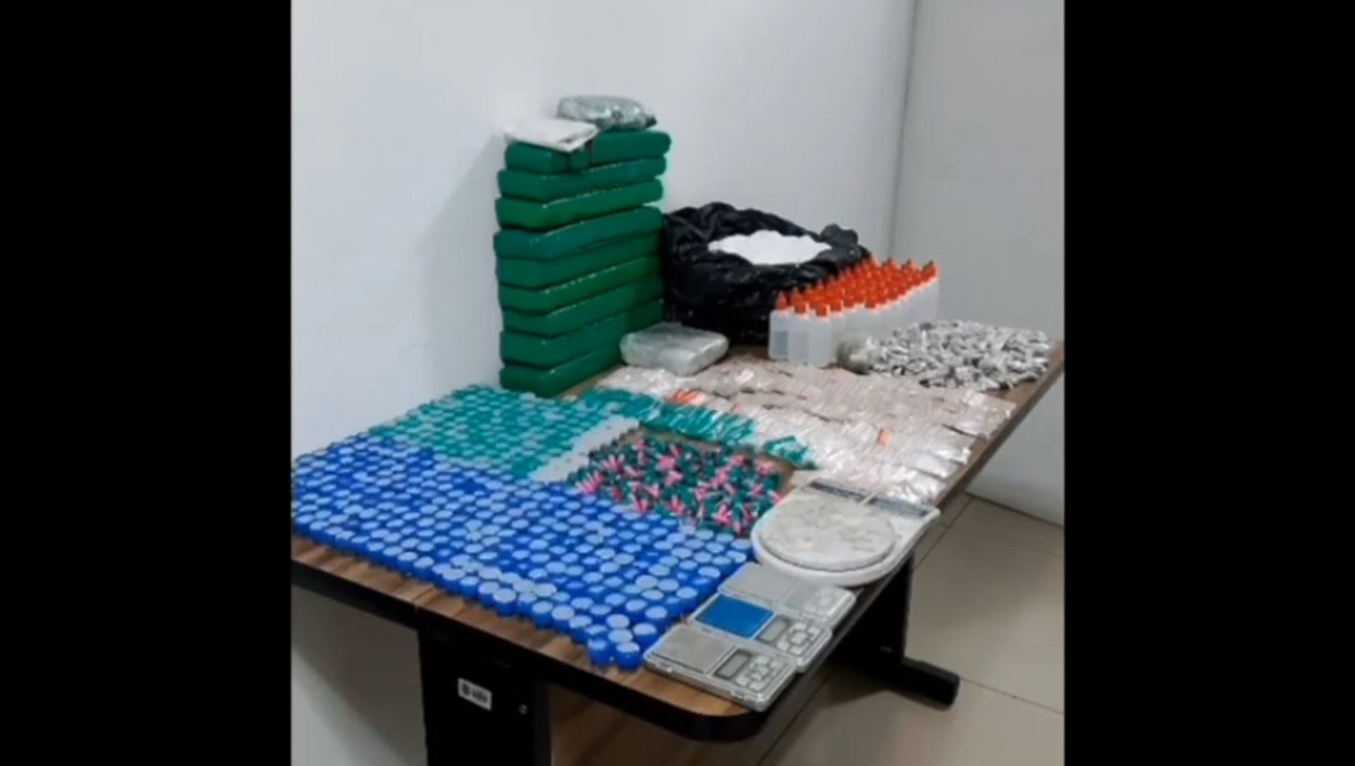 Fuga e colisão com carro furtado levam à descoberta de laboratório de drogas em SBC