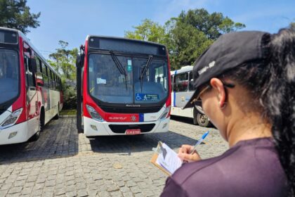 Prefeitura de Ribeirão Pires fiscalização da frota de ônibus da Suzantur