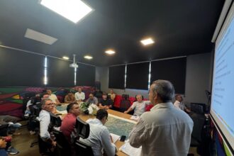 Prefeitura de Ribeirão Pires apresenta prestação de contas sobre Vila do Doce e discute com Legislativo auxílio emergencial a comerciantes