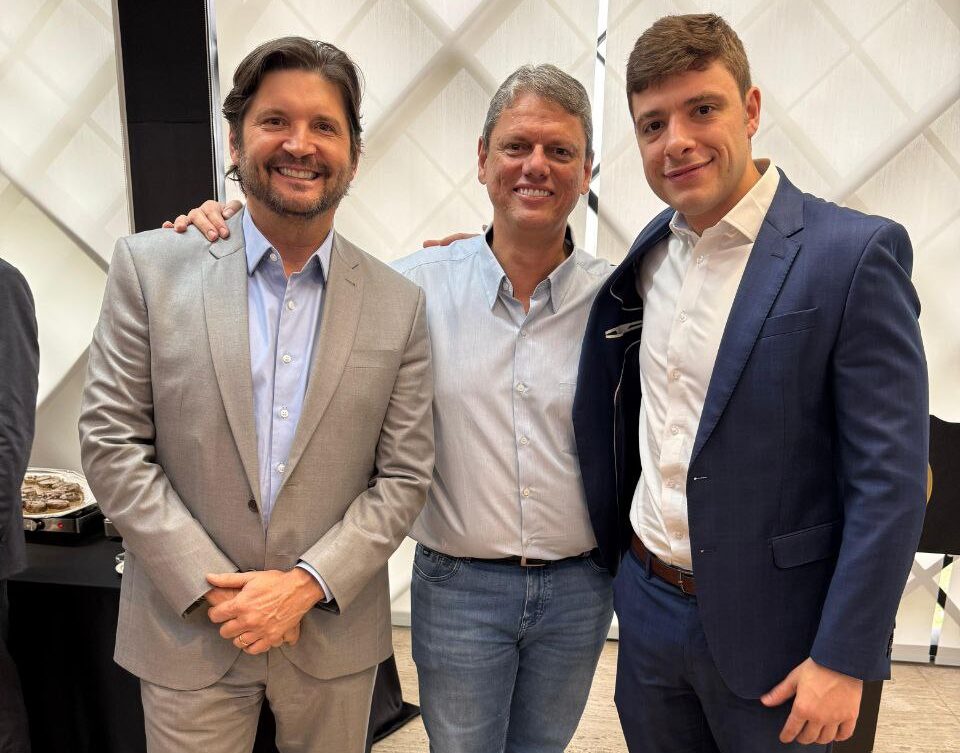 Thiago Auricchio reforça união com Tarcísio e André do Prado e destaca impacto histórico da Tabela SUS Paulista