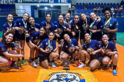 Handebol feminino de São Caetano conquista terceiro lugar inédito no Brasileiro Juvenil Interclubes em Santa Catarina