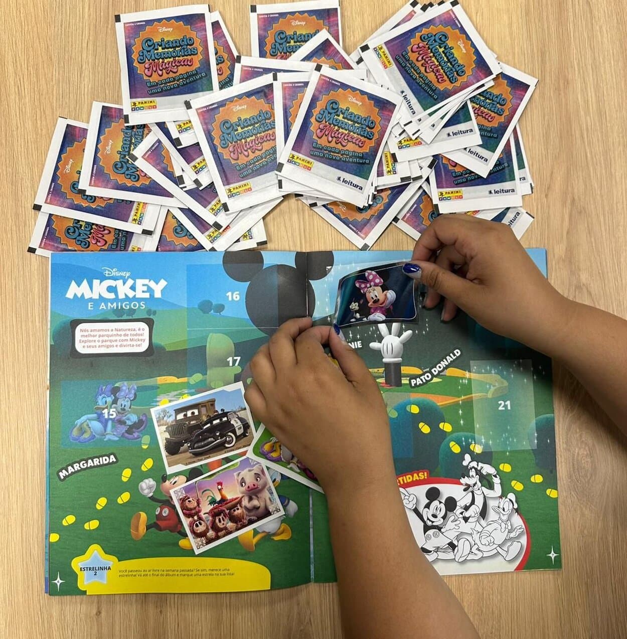 Leitura lança álbum de figurinhas Disney exclusivo para o Dia das Crianças