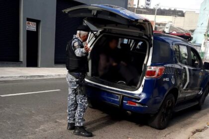 GCM de São Caetano prende homem por furto de cabos elétricos da empresa onde trabalhava no Bairro Fundação
