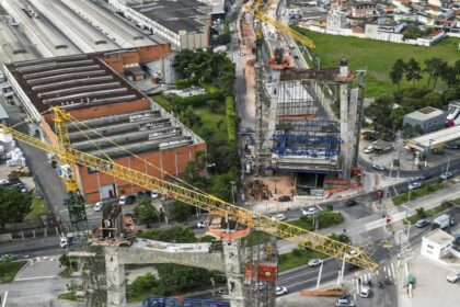 Mulher é encontrada sem vida em São Bernardo em córrego perto do viaduto estaiado