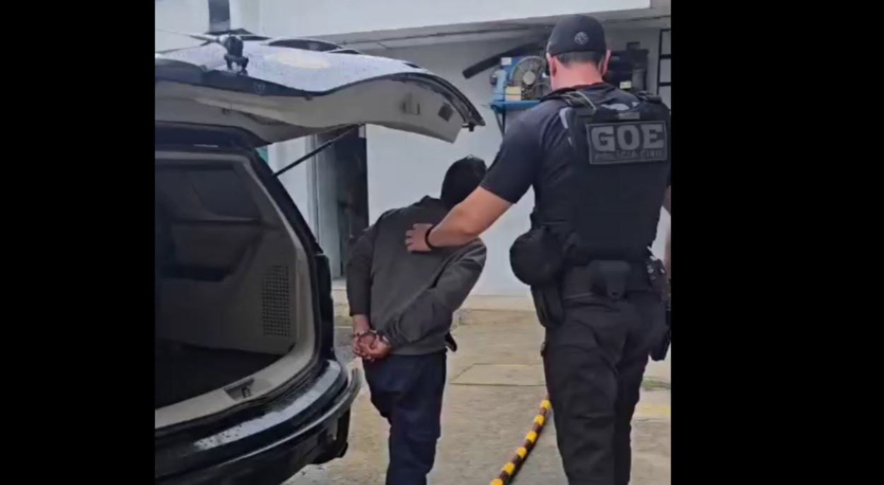 Polícia prende suspeito de integrar quadrilha que invadiu casa em Santo André; Morador teve de sacar dinheiro para criminosos