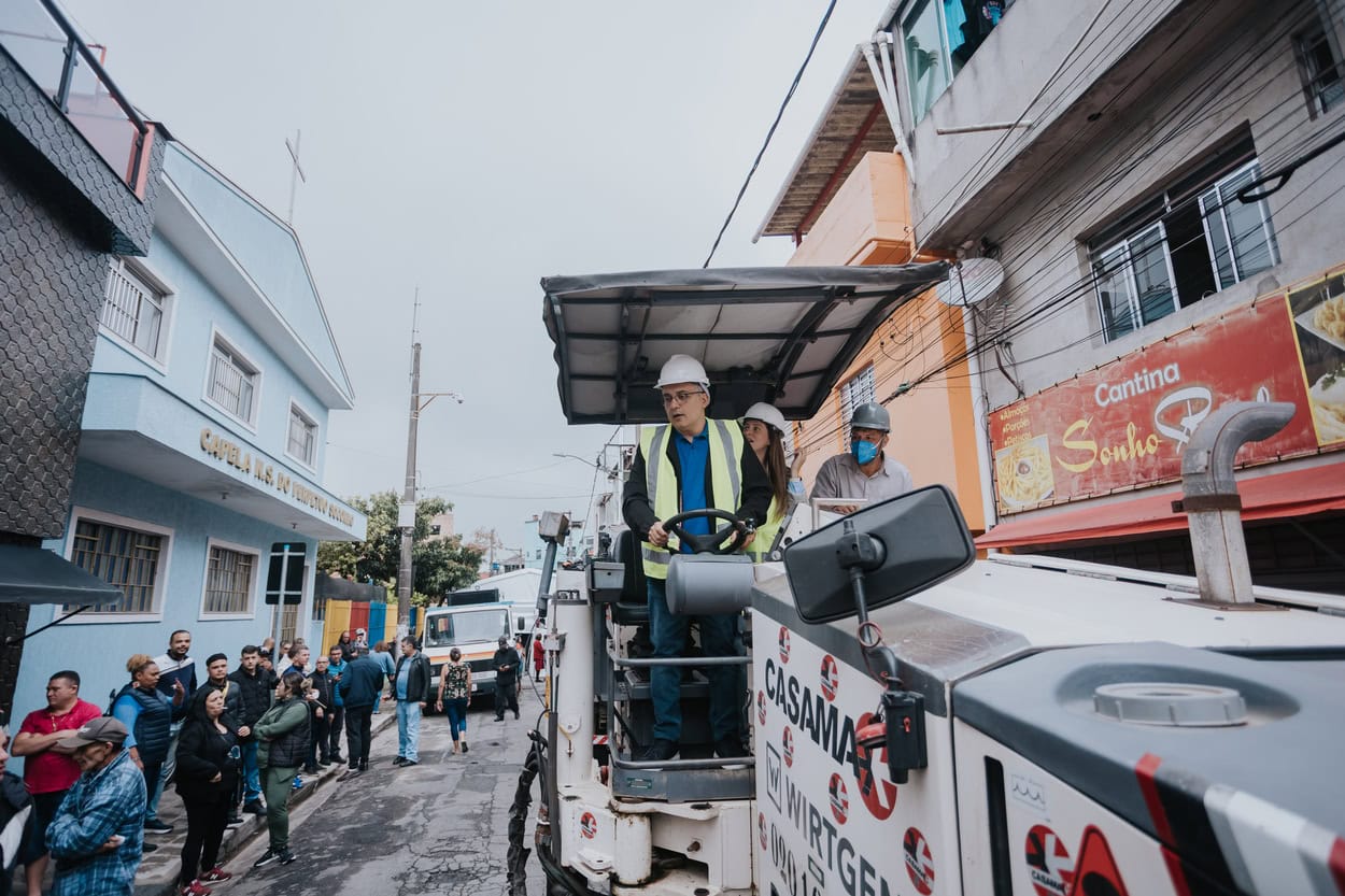 Marcelo Lima anunciou também outros serviços para o bairro