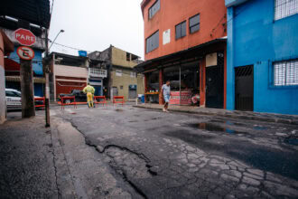 São Bernardo inicia recapeamento asfáltico no Jardim Limpão