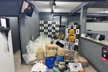 Policiais do 3º DP de Diadema desmantelam refinaria que enviava drogas pelos Correios