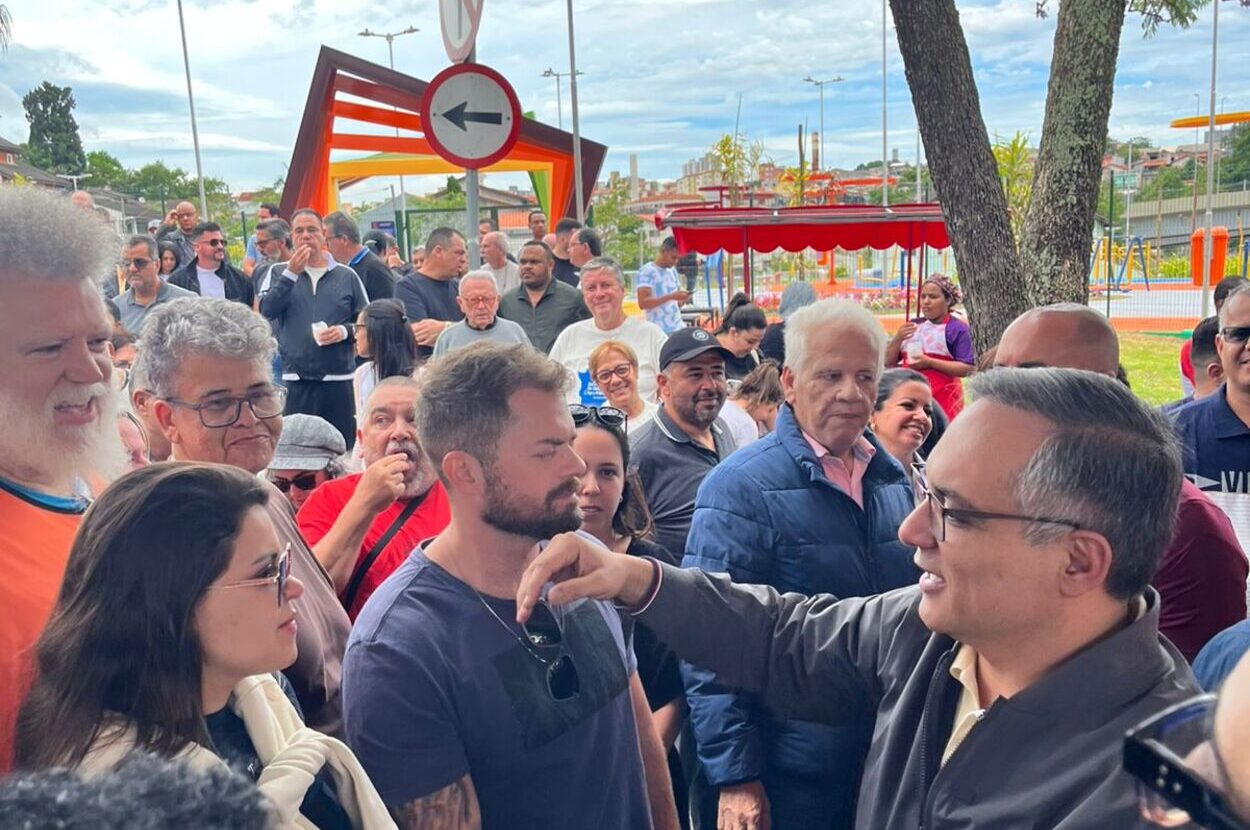 Em São Bernardo, Marcelo Lima entrega praça e anuncia sede da GCM no terminal Batistini