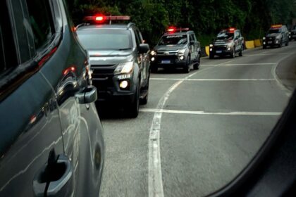 2 morrem em confronto com a PM