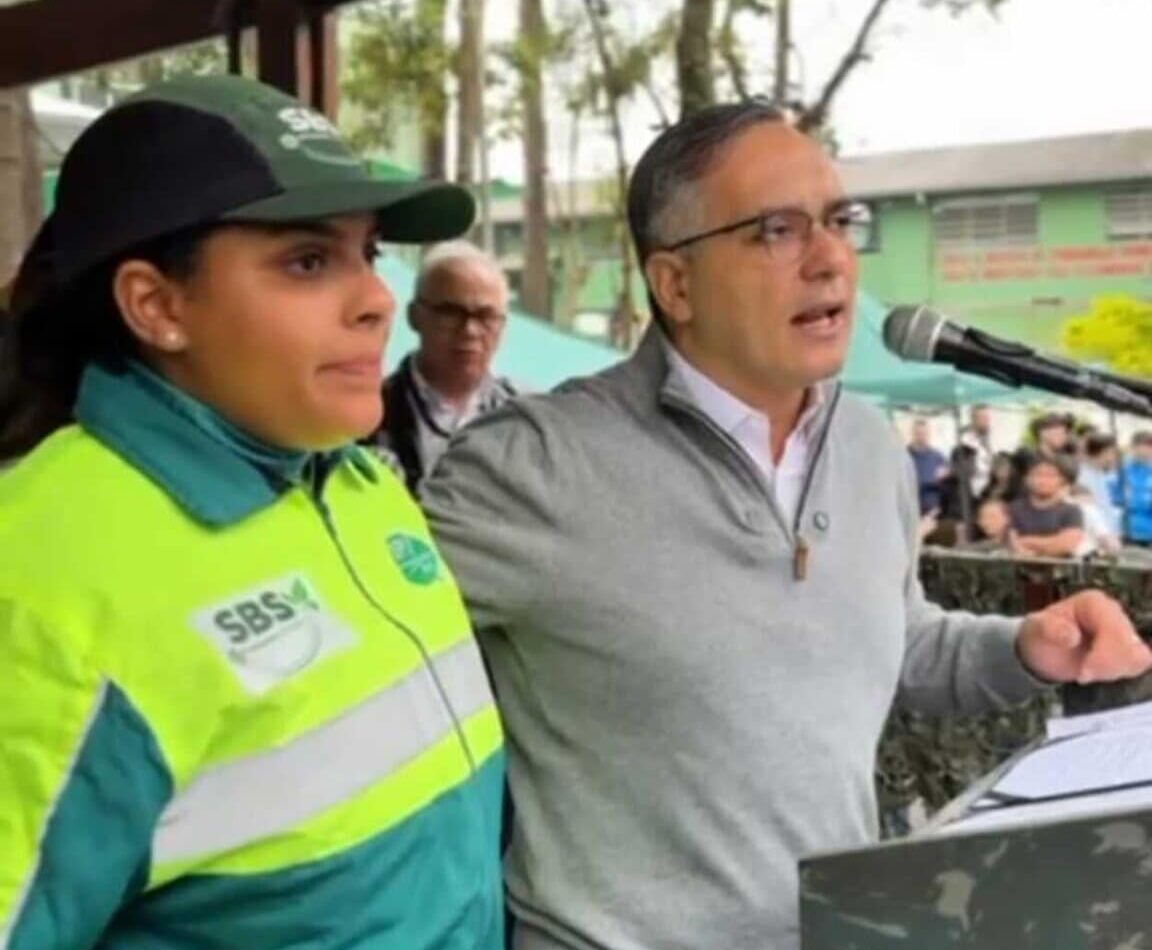 De funcionária de limpeza a caloura de Marketing Digital