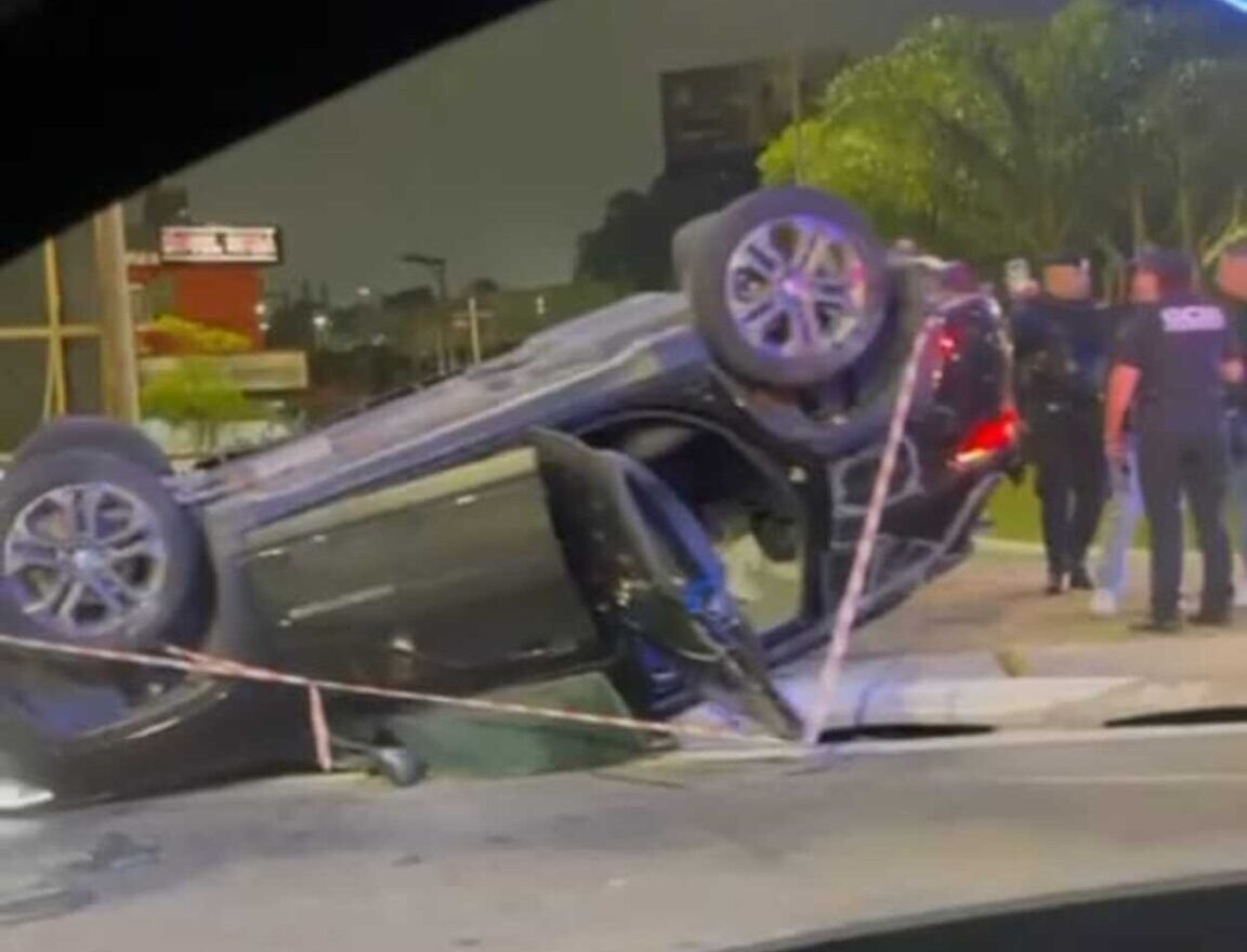 Perseguição e tiroteio termina com carro capotado e duas prisões em São Bernardo. Foto: Rodolpho Geotao