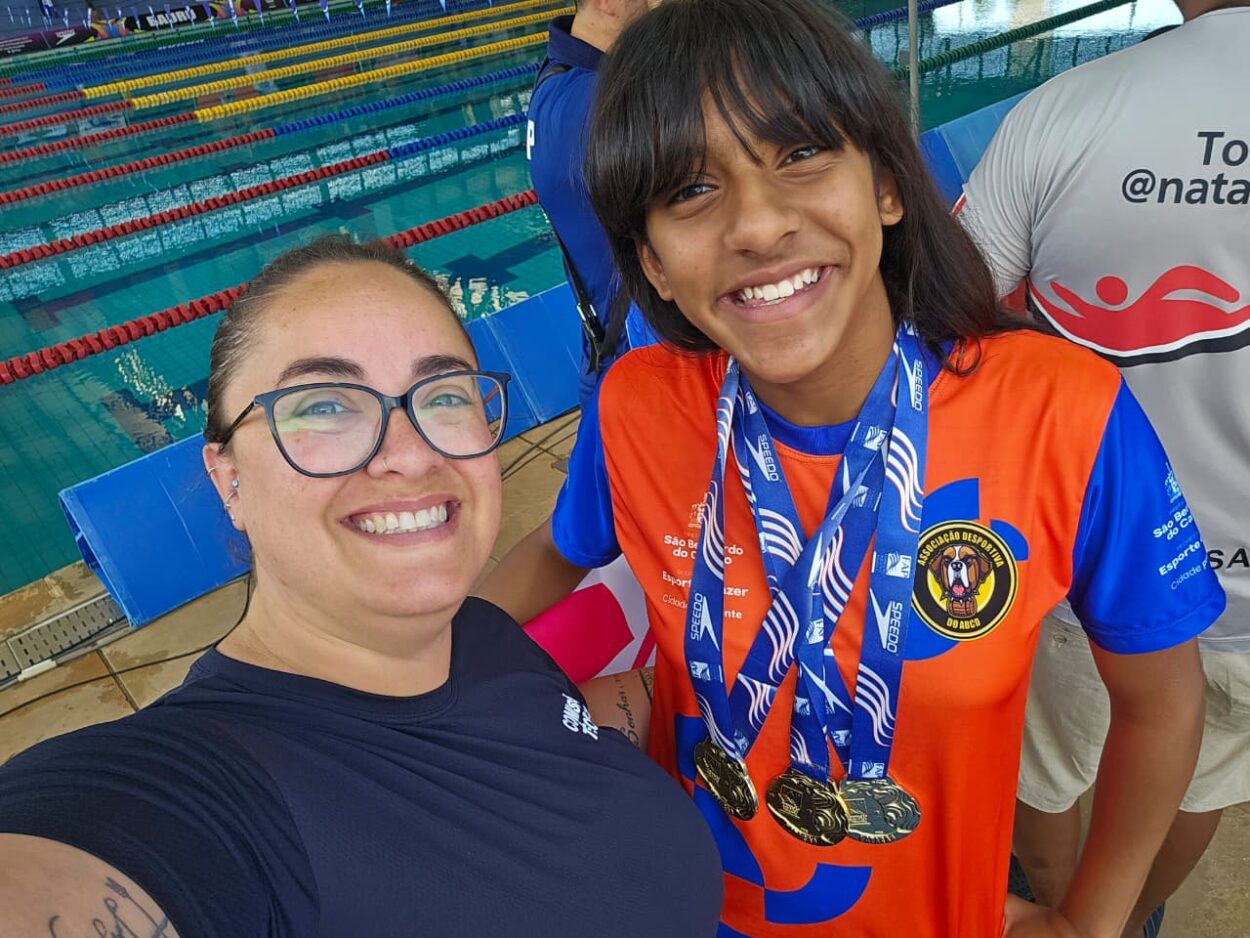 Atleta da Natação de São Bernardo brilha no Paulista Petiz e quebra três recordes na mesma prova