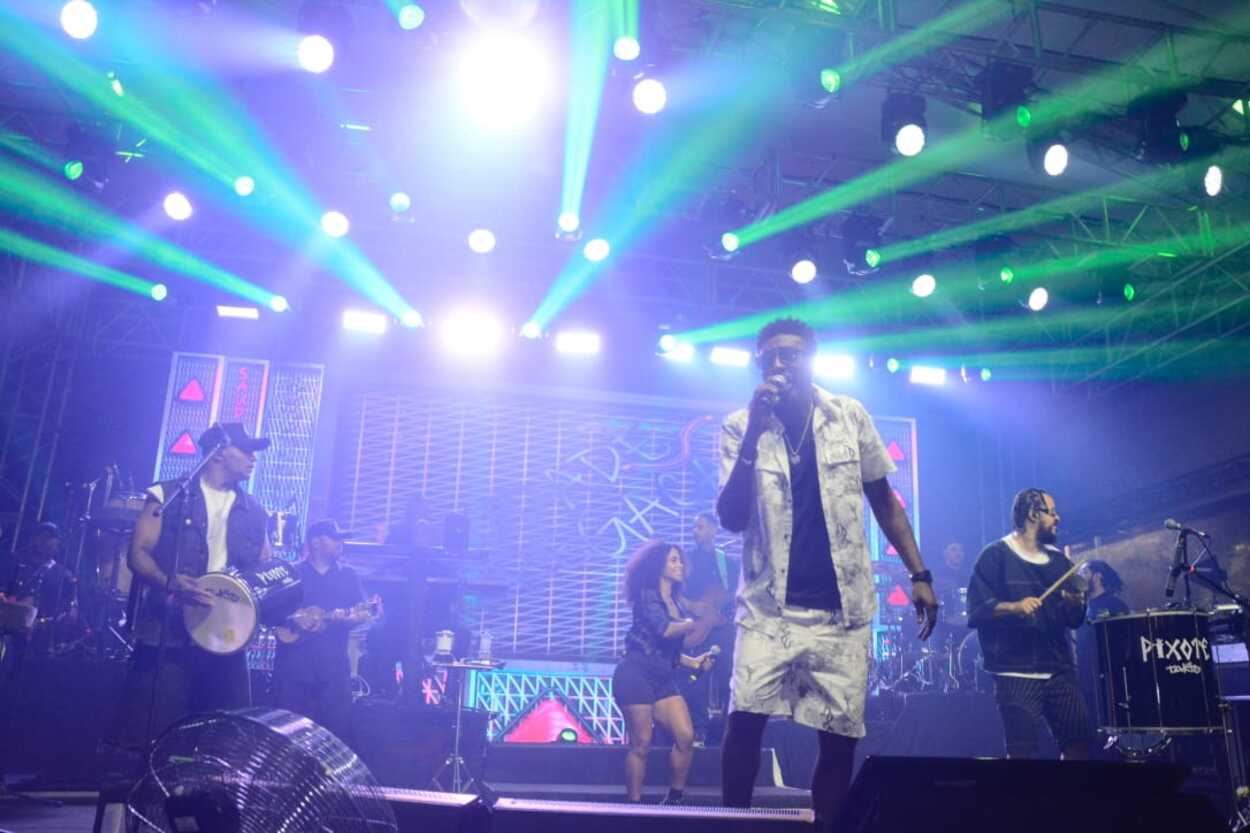 Feira do Natal Solidário 2025 tem início em Santo André com show de Pixote