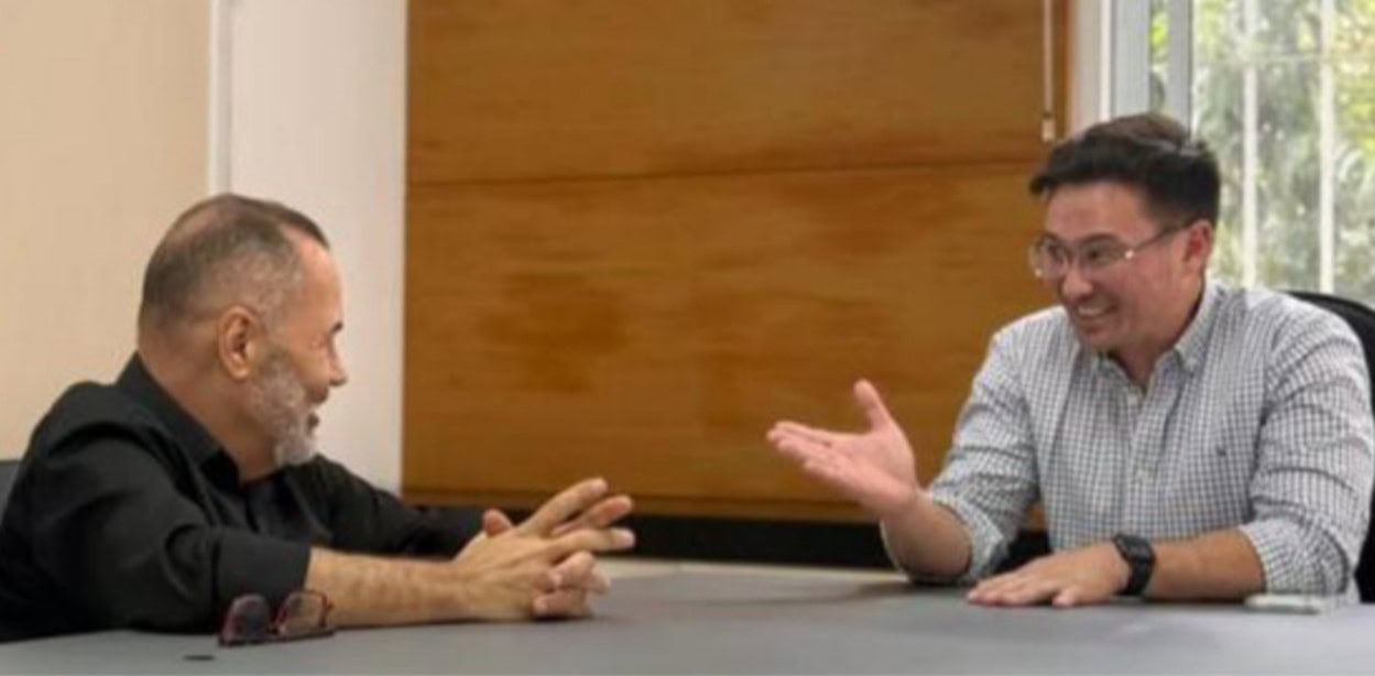 Cafu se encontrou com o atual prefeito de Rio Grande da Serra, Akira Auriani (PSB).