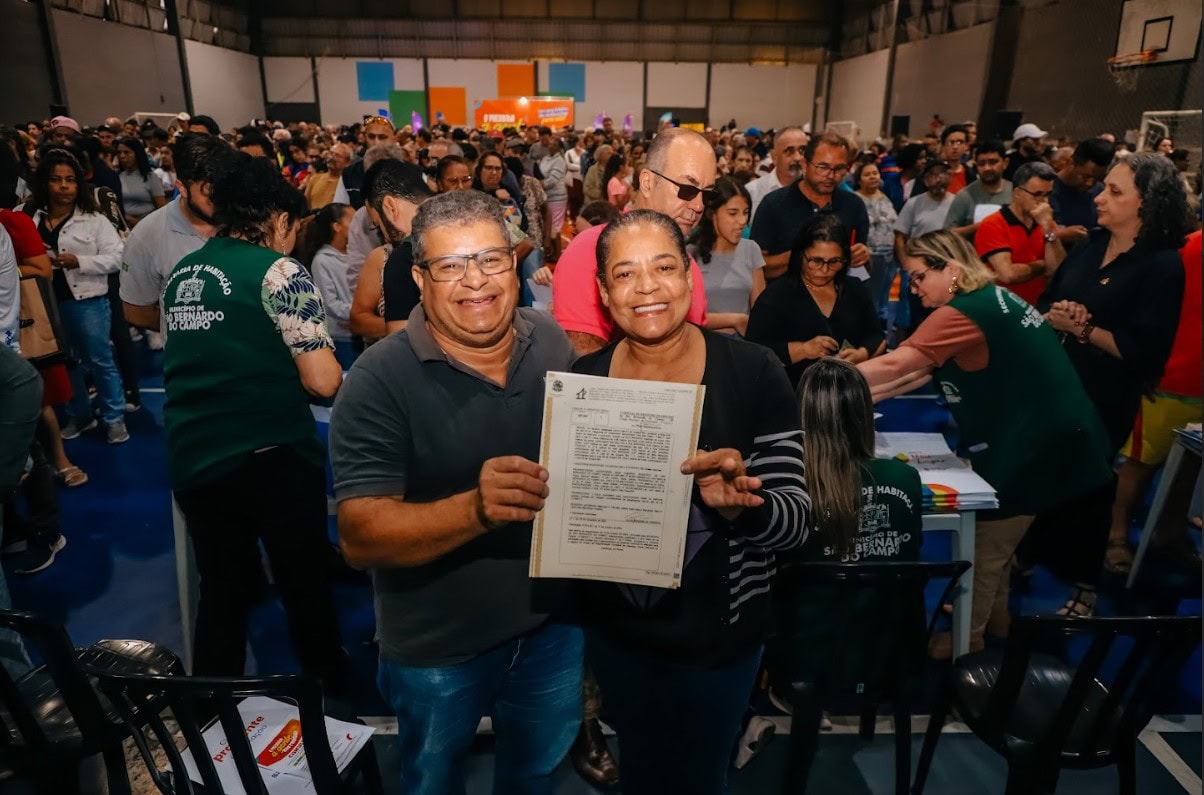 Com destaque para a Vila São Pedro, Prefeitura de São Bernardo entrega mais 1,2 mil escrituras
