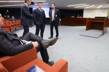 Por unanimidade, 1ª Turma do STF mantém prisão preventiva de Bolsonaro