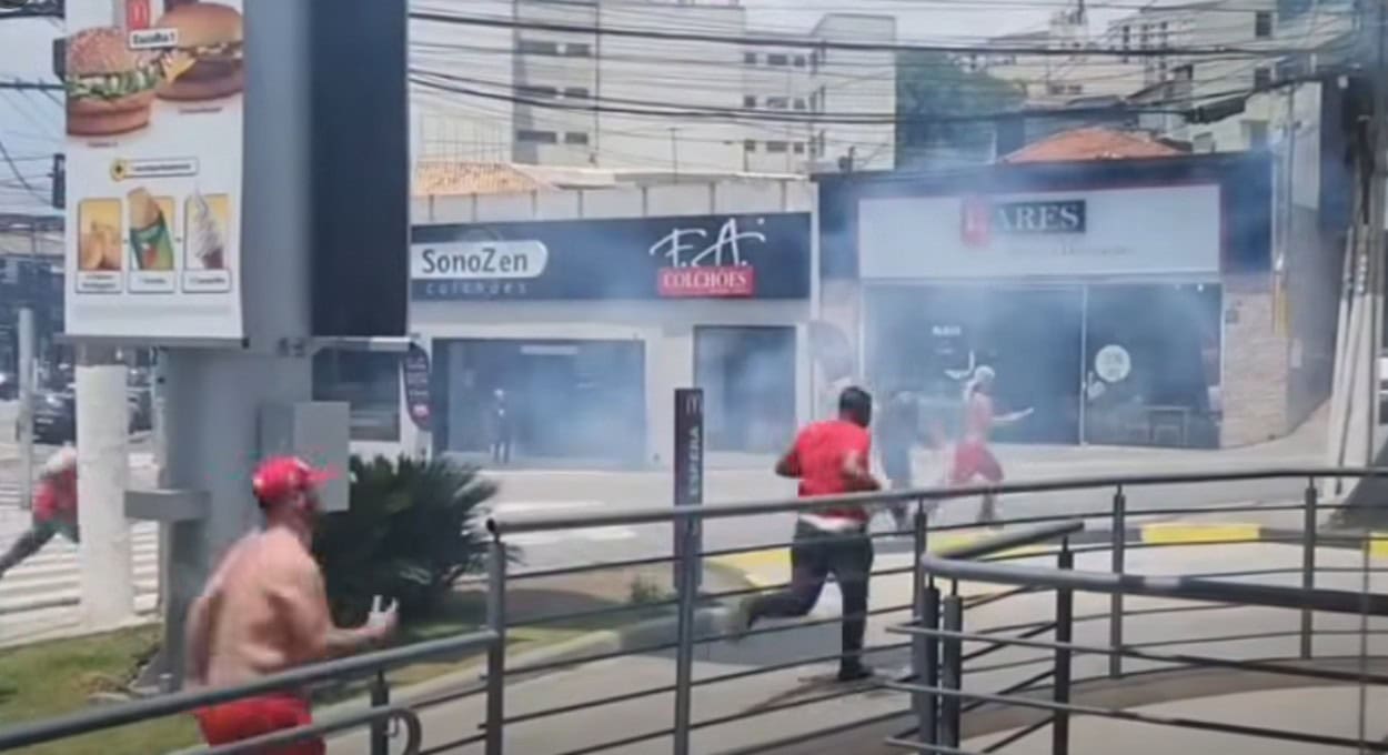 Briga entre torcidas organizadas deixa ferido após jogo de futebol master em São Bernardo