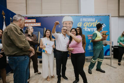 Prefeitura de São Bernardo entrega mais 11 chaves da casa própria pela Compra Assistida
