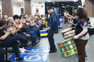 Personalidades negras recebem medalha Zumbi dos Palmares e Dandara em sessão solene em Diadema