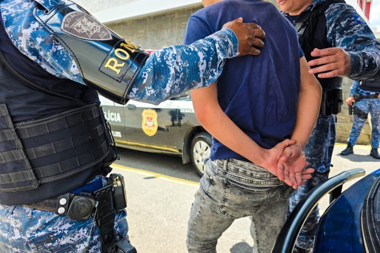 GCM (Guarda Civil Municipal) de São Caetano do Sul, por meio da ROMU (Rondas Ostensivas Municipais), recuperou na manhã desta quarta-feira (19/11) um Jeep Renegade furtado na região do Cambuci, na capital paulista