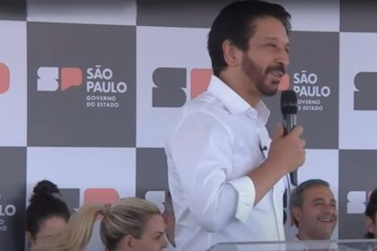 Nunes brinca com peso de prefeito de Ribeirão Pires e sugere "presente de Natal" injetável