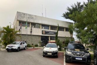 Tentativa de homicídio em Ribeirão Pires: Discussão na rua termina em golpes de faca