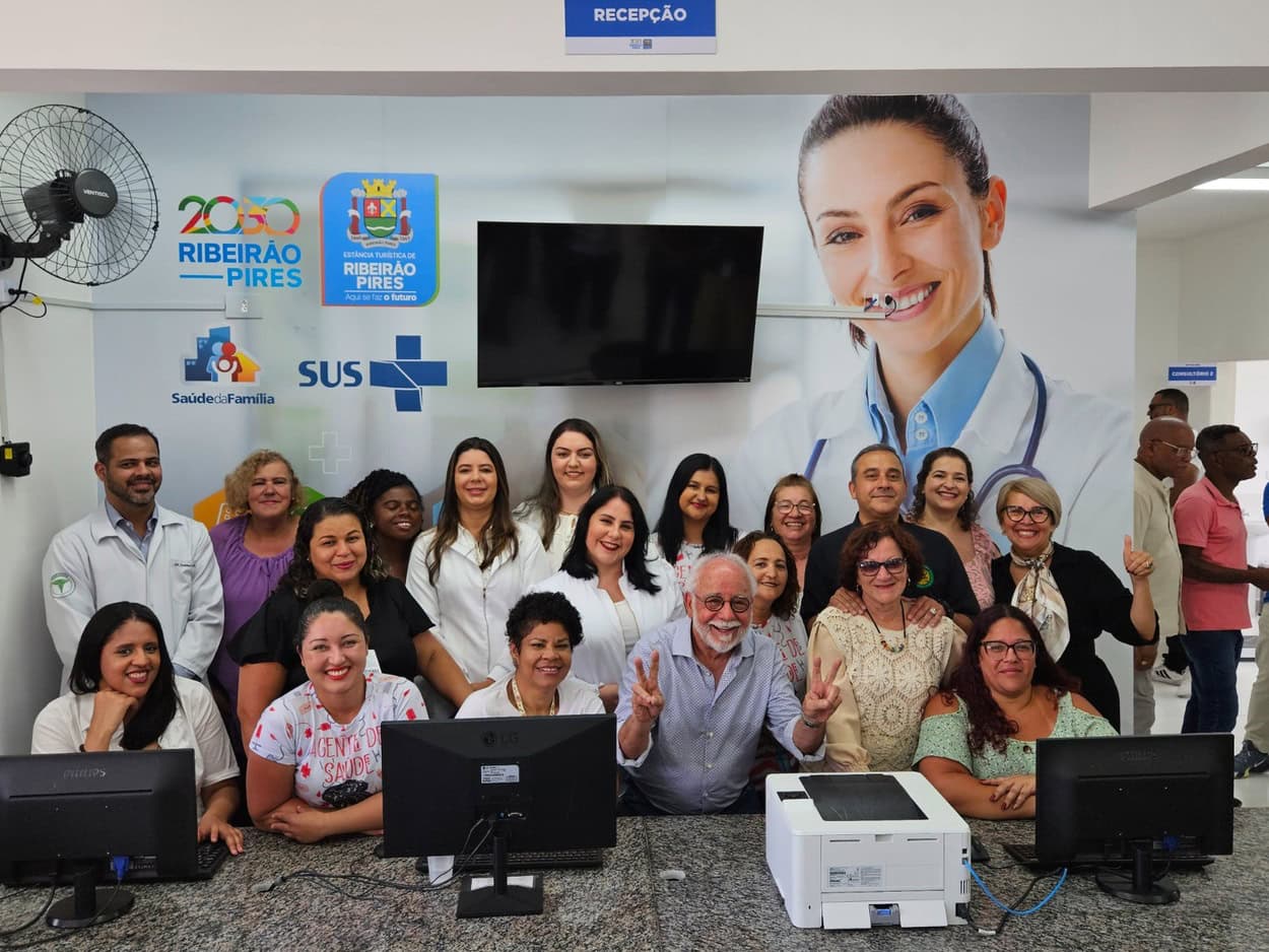 uto e Clovis Volpi celebraram a inauguração ao lado dos profissionais da unidade - Foto: Gabriel Mazzo