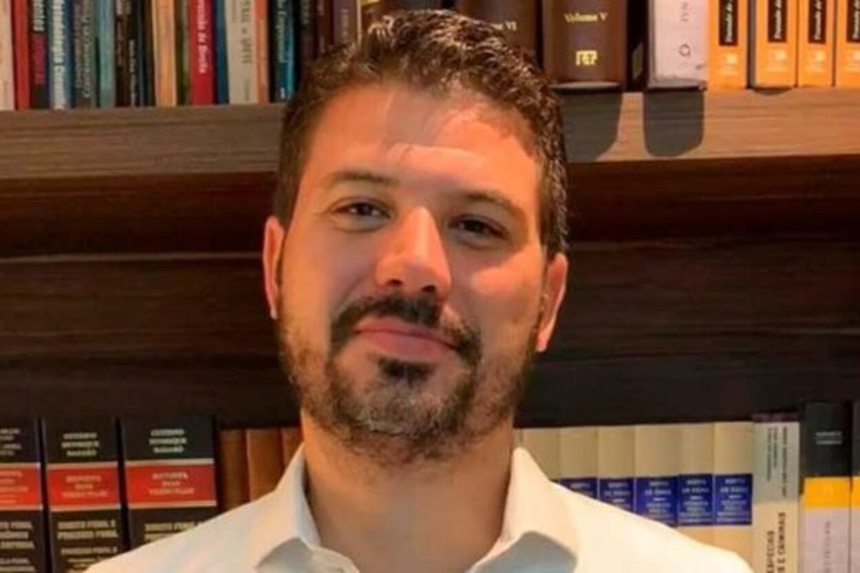 Acácio Miranda, remanescente da gestão de Paulo Serra, é demitido da pasta de Infraestrutura após antecipar pré-candidatura; Gilvan quer "imprimir sua personalidade" 