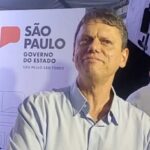 Em Diadema, moradores gritam para Tarcísio: "Presidente"